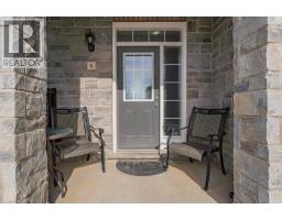 8 RENFREW Street - 7