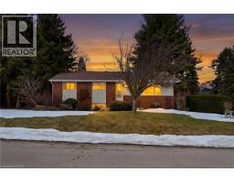 347 CLARENDON Drive - 31