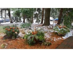 347 CLARENDON Drive - 32