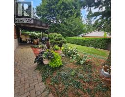 347 CLARENDON Drive - 36