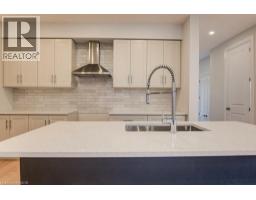 236 APPLEWOOD Street - 11