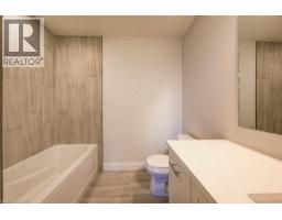 236 APPLEWOOD Street - 36