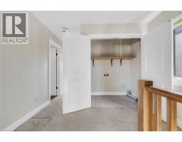 47 PONDCLIFFE Drive - 23