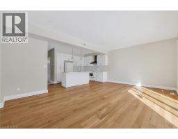 47 PONDCLIFFE Drive - 5