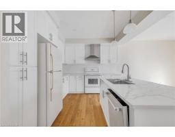 47 PONDCLIFFE Drive - 7