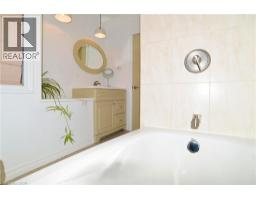 53 WILLIAM Street - 30