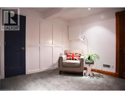 53 WILLIAM Street - 32