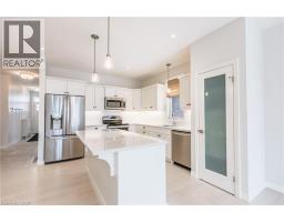 16 RENAISSANCE Drive - 13