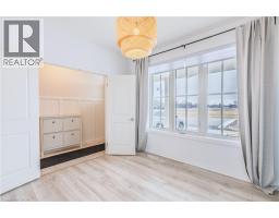 16 RENAISSANCE Drive - 25