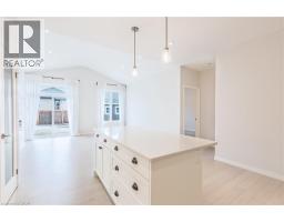 16 RENAISSANCE Drive - 7