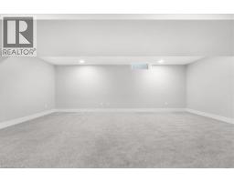 77 BORDEAUX Place - 40