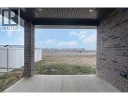 77 BORDEAUX Place - 44