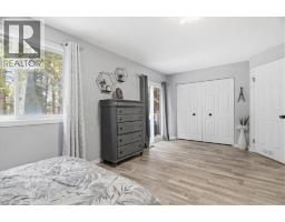 256 GREY FOX Drive - 18