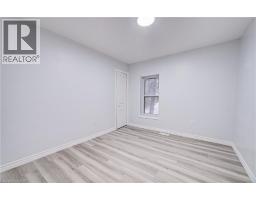 115 COURTNEY Street - 27