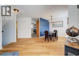 60 ELMSDALE Drive UnitNo. 11 - 23