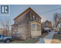 133 DARLING Street - 39