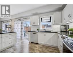 176 SNYDER Avenue N - 14