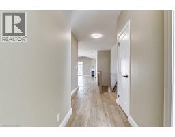 381 ARGYLE Avenue - 3