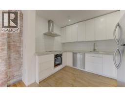 67 LOUISA Street - 15