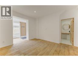 67 LOUISA Street - 22