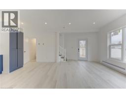 67 LOUISA Street - 31