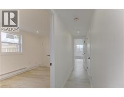 67 LOUISA Street - 35