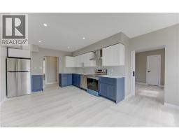 67 LOUISA Street - 5