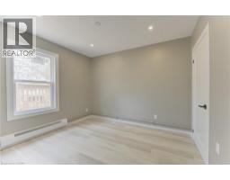 67 LOUISA Street - 9