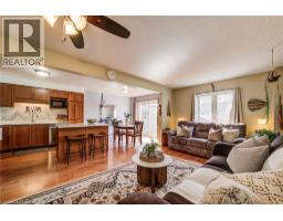 14 SCHUELLER Street - 8