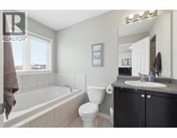 140 STARLIGHT Avenue - 44