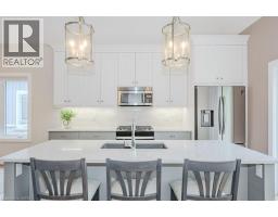 744 NELSON Street W UnitNo. 18 - 15