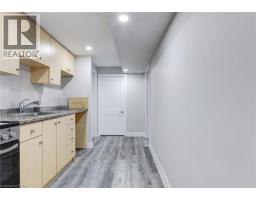 7 CARDILL Crescent - 24