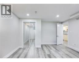 7 CARDILL Crescent - 28