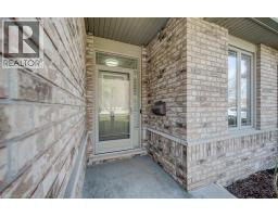 20 ISHERWOOD Avenue UnitNo. 17 - 2