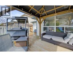 40 CRAWFORD Crescent - 43