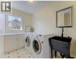 179 BRIDGEWATER Crescent - 34