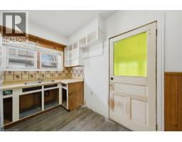 203 BROCK Street - 10