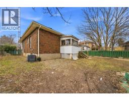 203 BROCK Street - 29