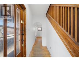 203 BROCK Street - 4