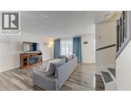 226 LINDEN Drive - 10