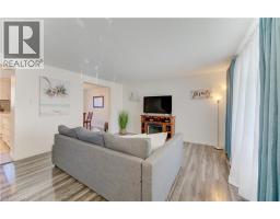 226 LINDEN Drive - 11