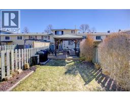 226 LINDEN Drive - 33