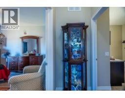 14 LAFAYETTE Street E - 12