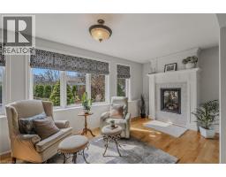 208 VICTORIA Street - 12