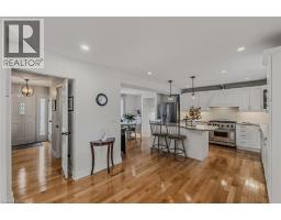 208 VICTORIA Street - 14