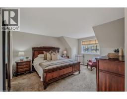 208 VICTORIA Street - 20