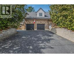 208 VICTORIA Street - 44