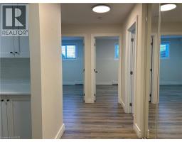 60 DONLY Drive S UnitNo. 109 - 5