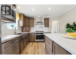 20 HICKORY HOLLOW - 21