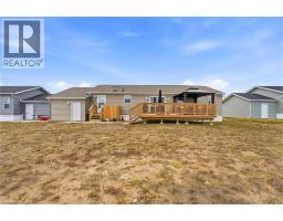 20 HICKORY HOLLOW - 32